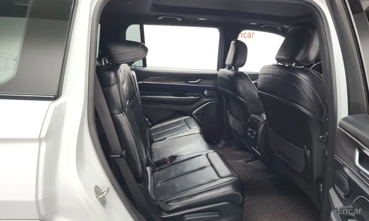 Jeep Grand cherokee L Overland| 3.6 V6| 4WD| LEATHER| PANORAMA| NAVI| , снимка 12 - Автомобили и джипове - 55044657