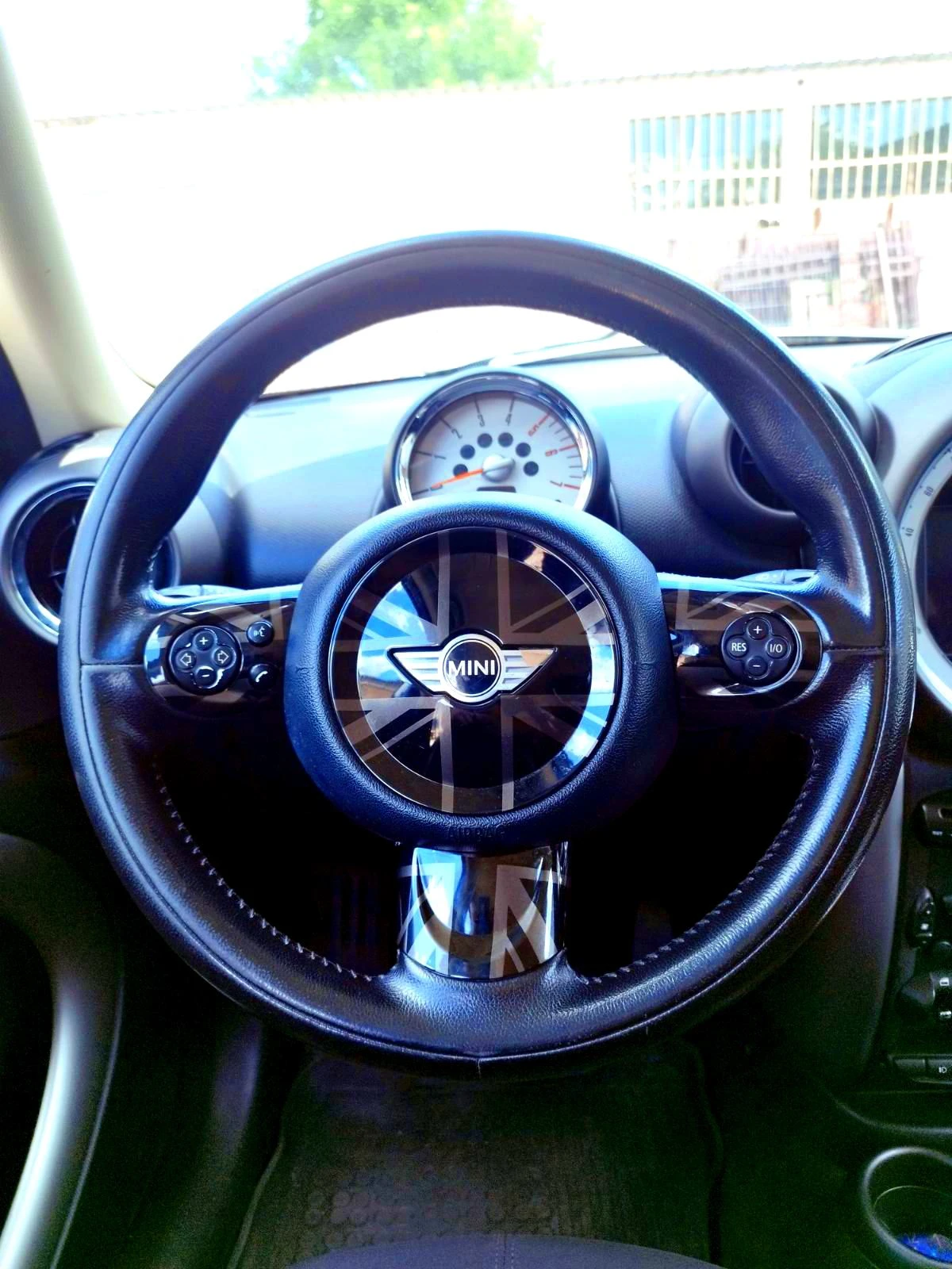 Mini Countryman Cooper D ALL4| 4х4 | ОБСЛУЖЕН | , снимка 9 - Автомобили и джипове - 55425888