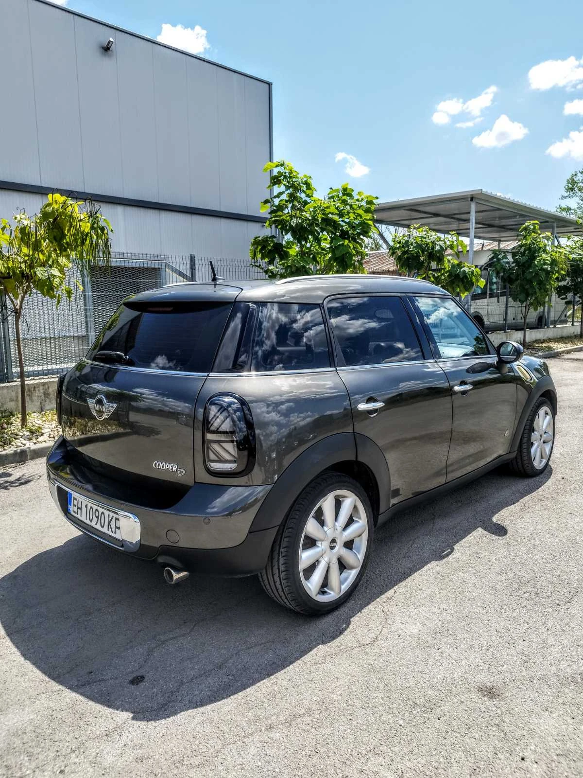 Mini Countryman Cooper D ALL4| 4х4 | ОБСЛУЖЕН | , снимка 3 - Автомобили и джипове - 55425888