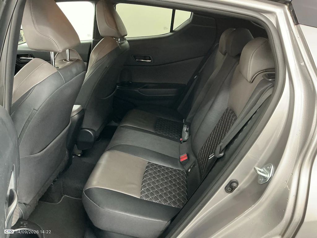Toyota C-HR 1.8 VVT I-HYBRID C-HIC BI-TONE AUTO NAVI LEATHER, снимка 8 - Автомобили и джипове - 56163922