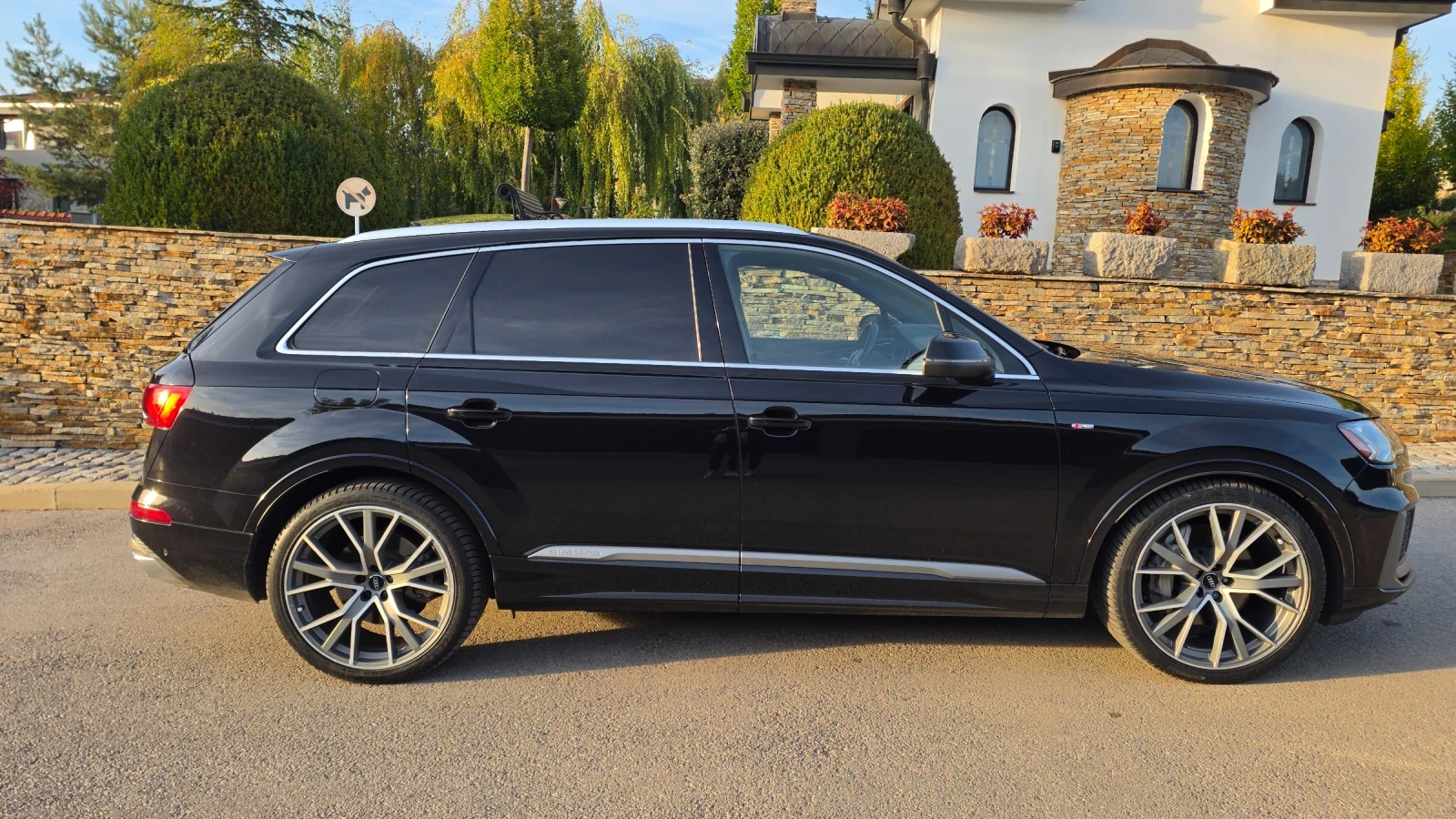 Audi Q7 3.0 FULL-MATRIX-SPORT R22, снимка 2 - Автомобили и джипове - 56334041