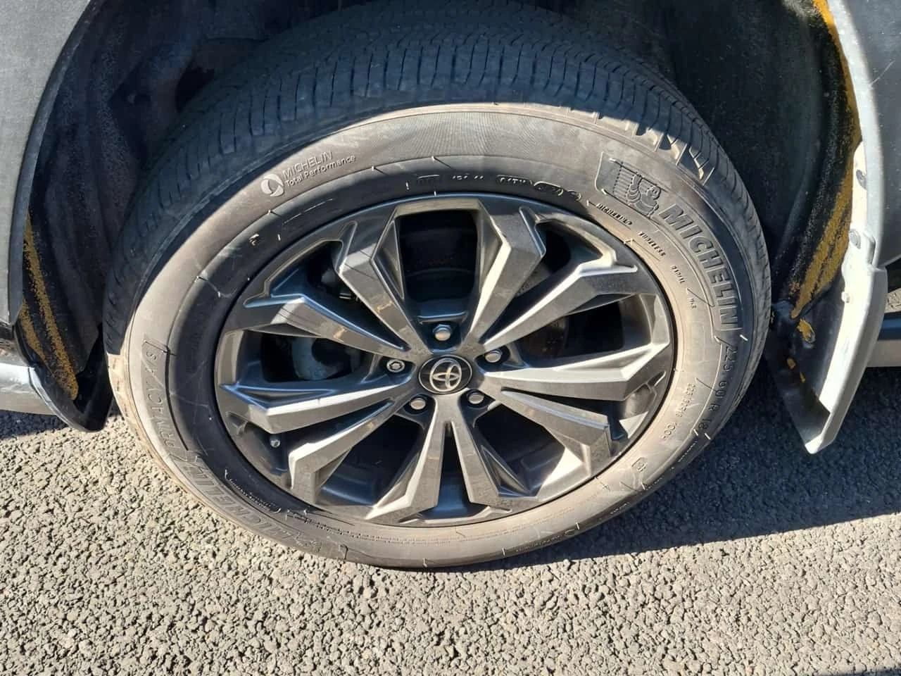Toyota Rav4 HYBRID XLE * AWD * CARFAX *  | Mobile.bg � ����������� 4