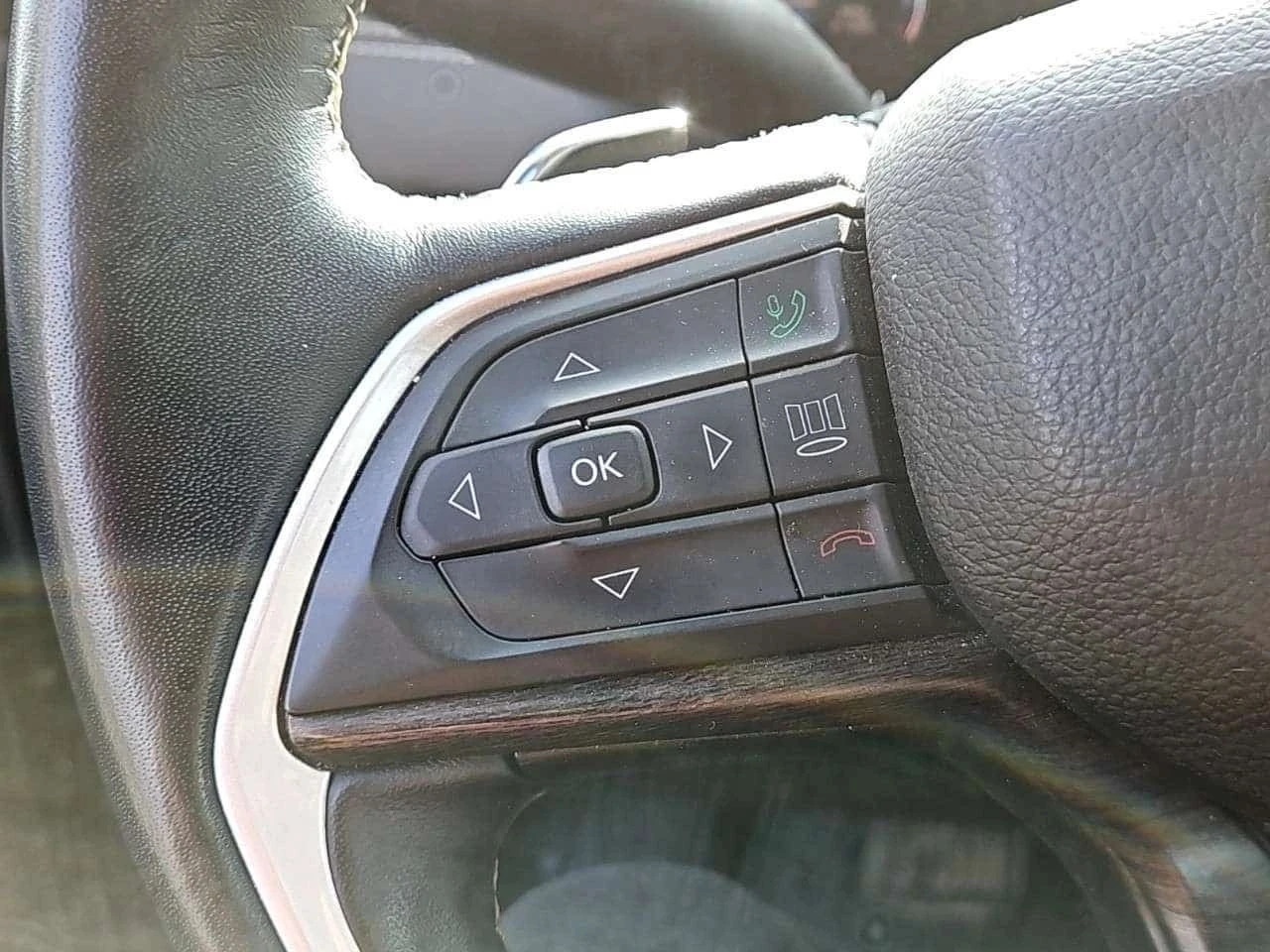 Jeep Grand cherokee, снимка 12 - Автомобили и джипове - 56707016