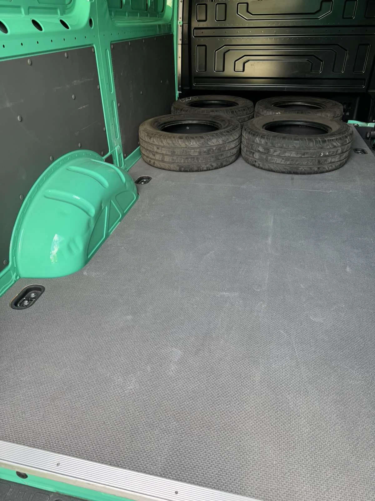 VW Crafter e-Crafter, снимка 6 - Бусове и автобуси - 54543712