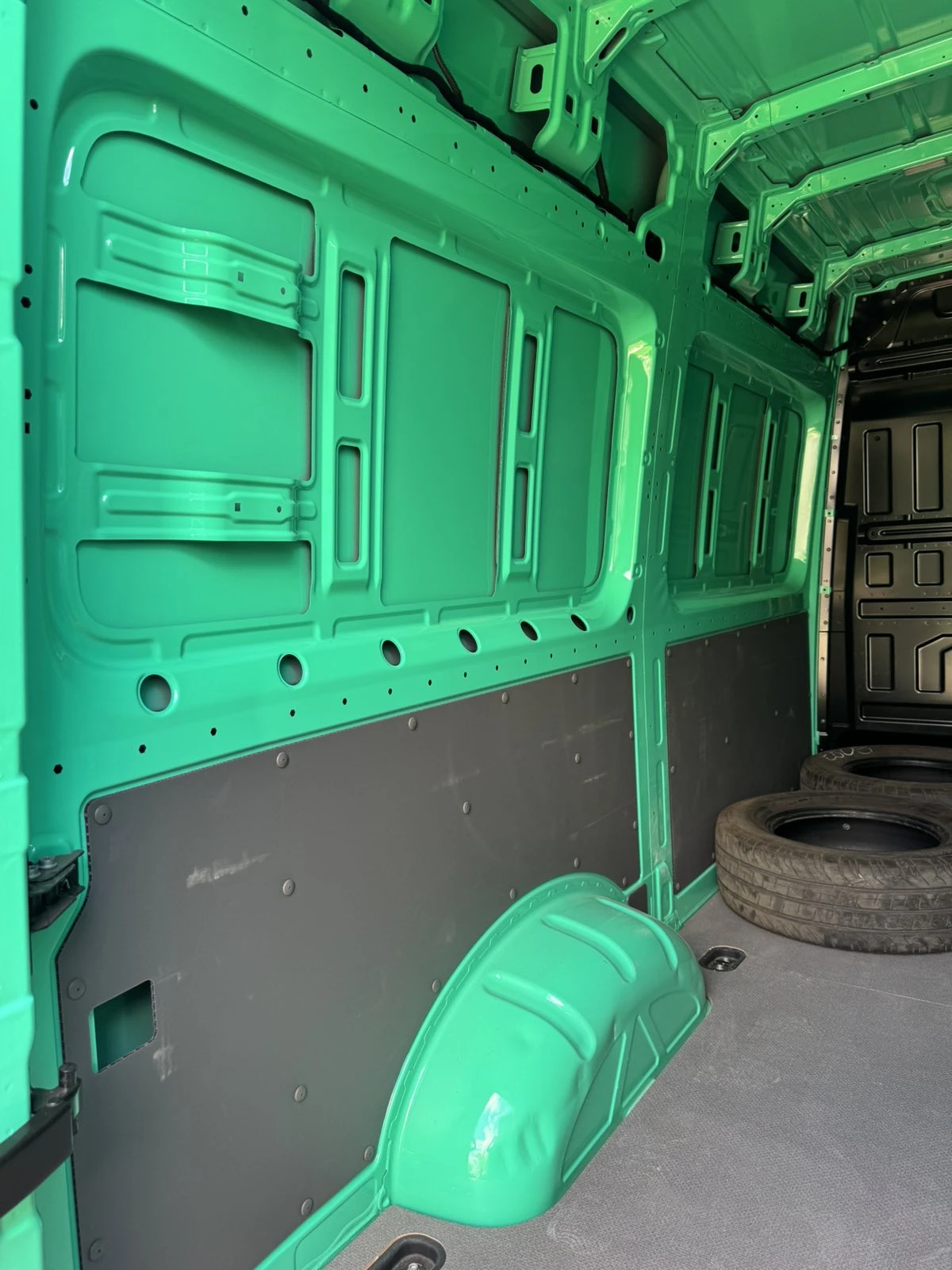 VW Crafter e-Crafter, снимка 9 - Бусове и автобуси - 54543712