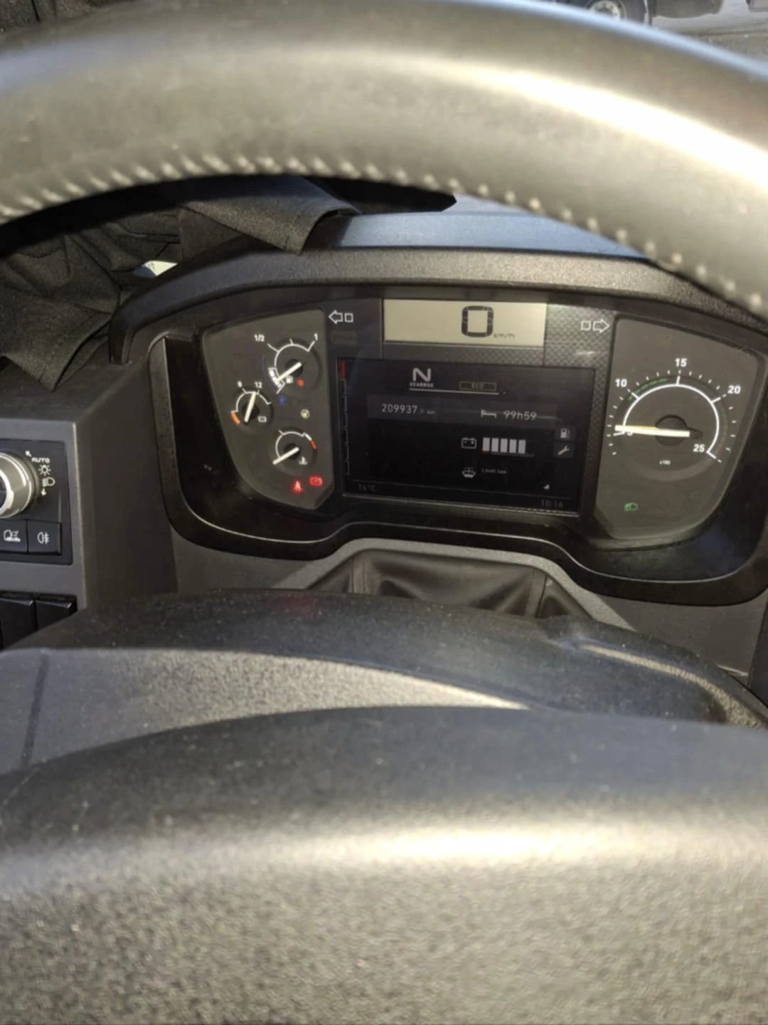 Renault T 520 High - изображение 8