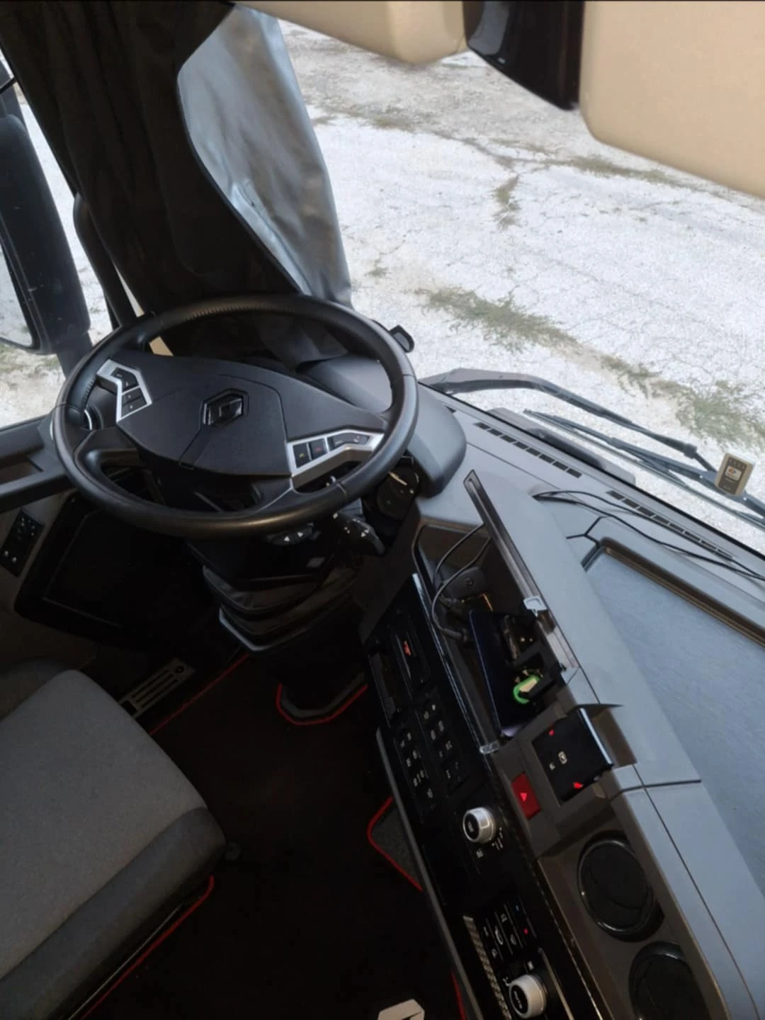 Renault T 520 High - изображение 7