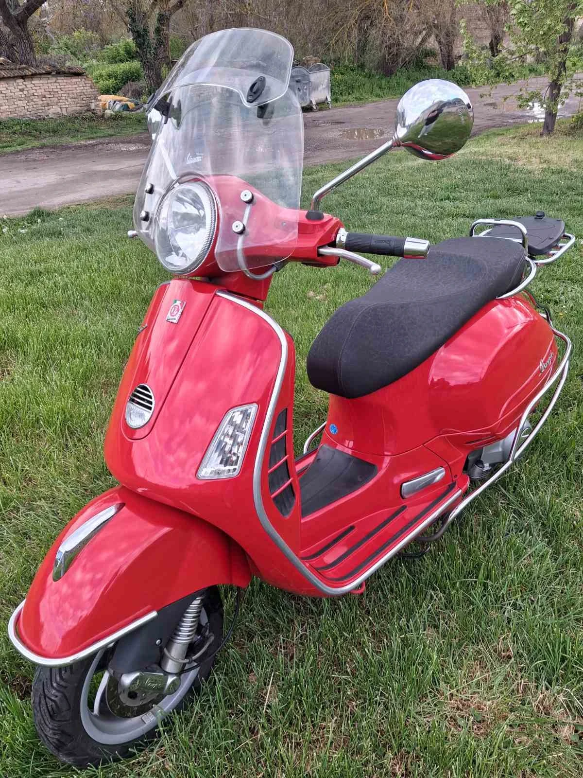 Vespa 125, снимка 4 - Мотоциклети и мототехника - 54401176