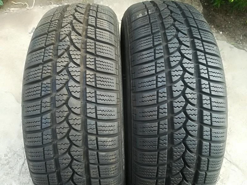 Гуми Зимни 185/60R15, снимка 3 - Гуми и джанти - 22709456