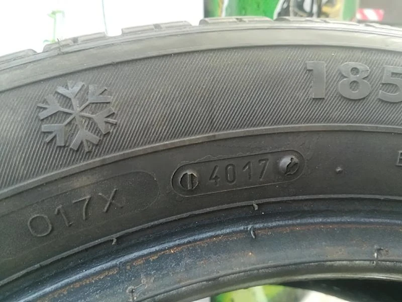 Гуми Зимни 185/60R15, снимка 6 - Гуми и джанти - 22709456