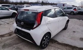 Toyota Aygo 1.0i,69кс,1KR,X, снимка 2