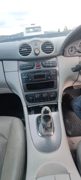 Mercedes-Benz CLK 170кс, снимка 9