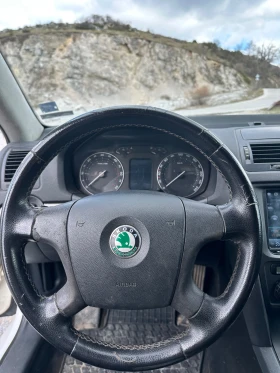 Skoda Octavia 2.0TDI DSG, снимка 10