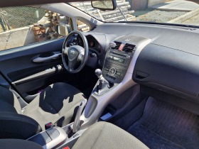 Toyota Auris 2.2, снимка 9