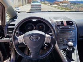 Toyota Auris 2.2, снимка 10