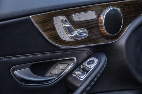 Mercedes-Benz C 300 AMG Line/4Matic/Full Led/360Cam/Burmester/91000km, снимка 12