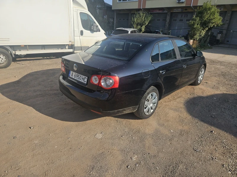 VW Jetta 1, 6MPI , снимка 2 - Автомобили и джипове - 47007252