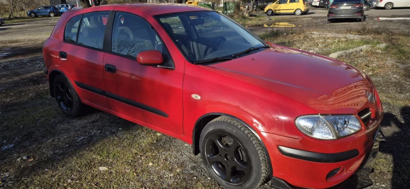 Nissan Almera 1.5 бензин , снимка 5 - Автомобили и джипове - 48092711