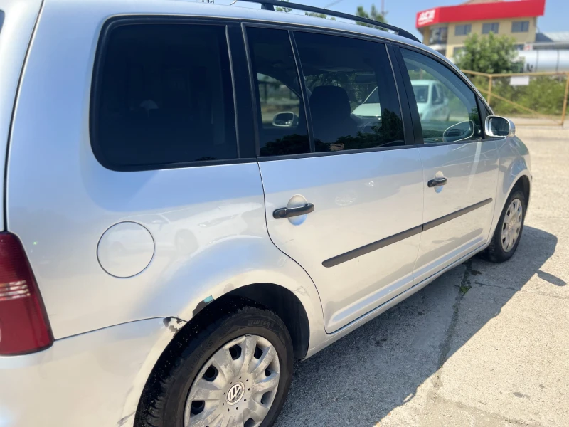 VW Touran 1.6i LPG, снимка 9 - Автомобили и джипове - 50714722