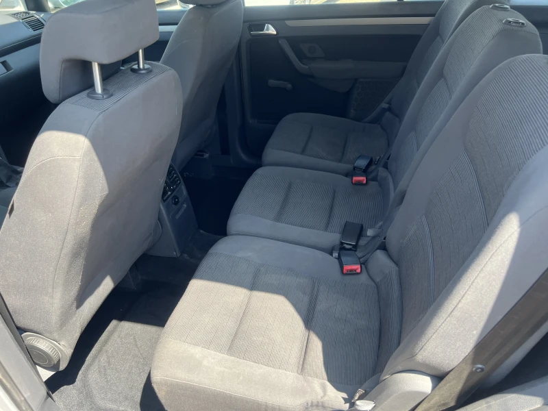 VW Touran 1.6i LPG, снимка 14 - Автомобили и джипове - 50714722