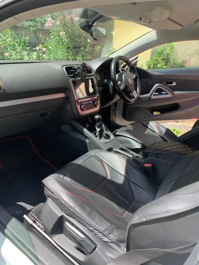 VW Scirocco, снимка 16 - Автомобили и джипове - 52393997