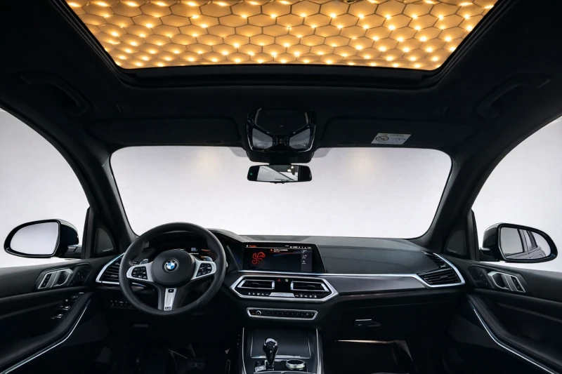 BMW X5M 50D 400HP LASER HUD H/K PANO 360'3D CAM EU6D-T, снимка 10 - Автомобили и джипове - 52489828
