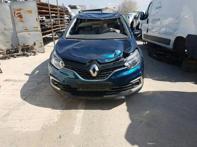 Renault Captur 1.5DCI, снимка 1 - Автомобили и джипове - 42072348