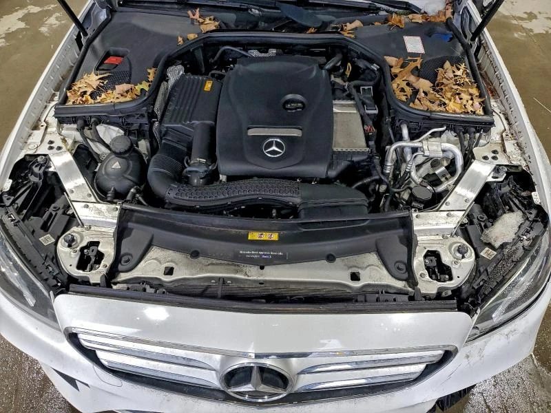 Mercedes-Benz E 300 2.0L 4 Rear-wheel drive, снимка 5 - Автомобили и джипове - 53220906