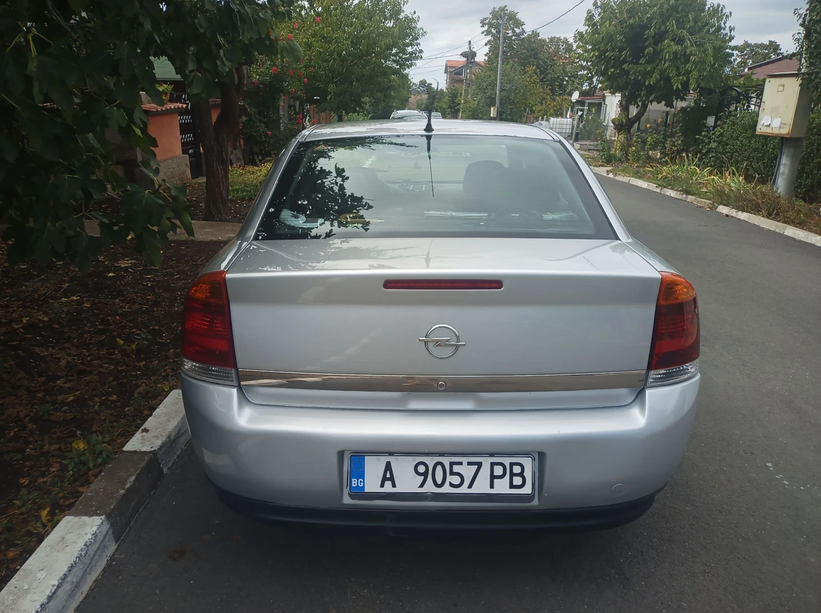 Opel Vectra 1.8 - изображение 4