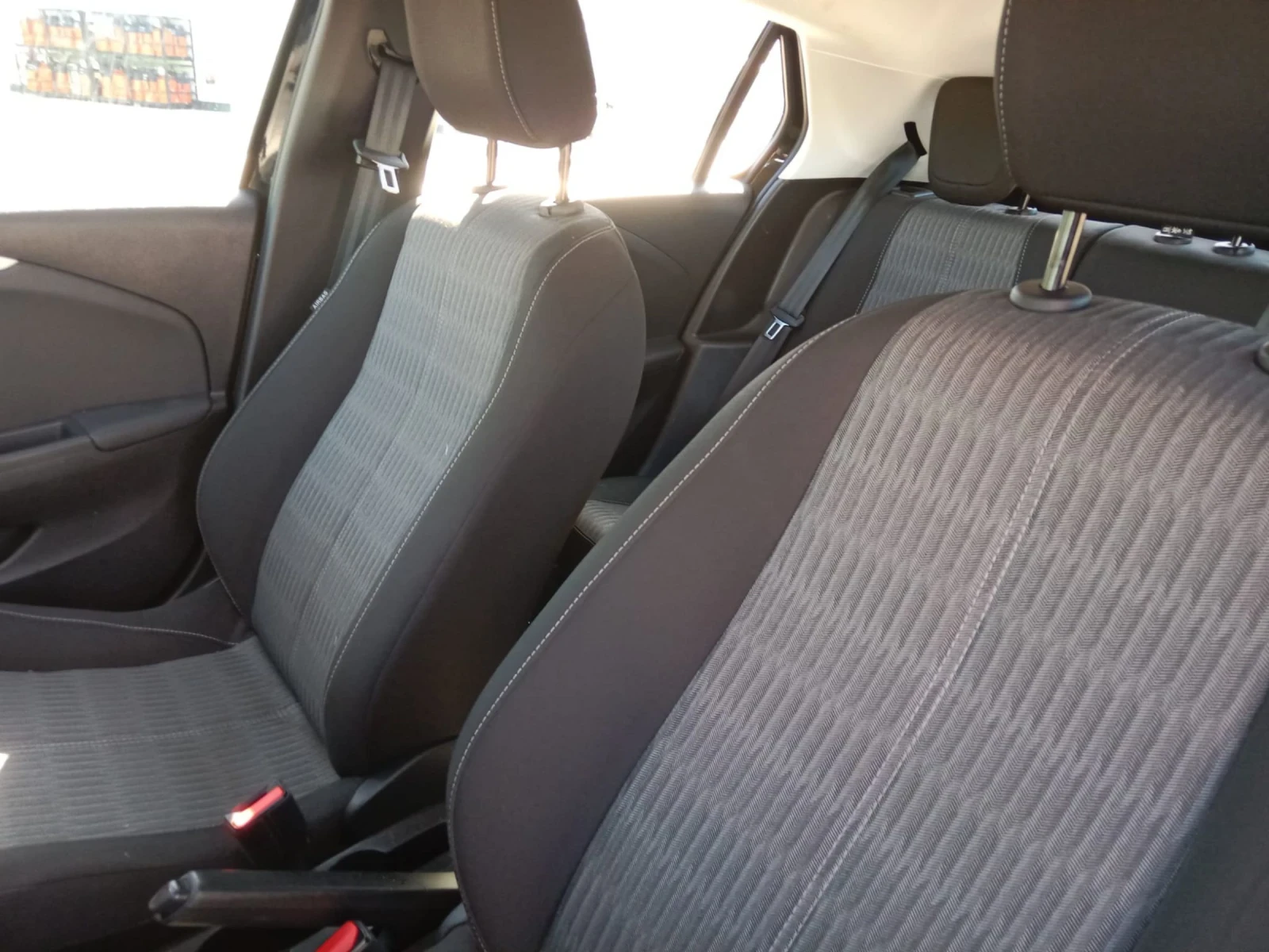Opel Corsa Edition 1.2turbo - изображение 10