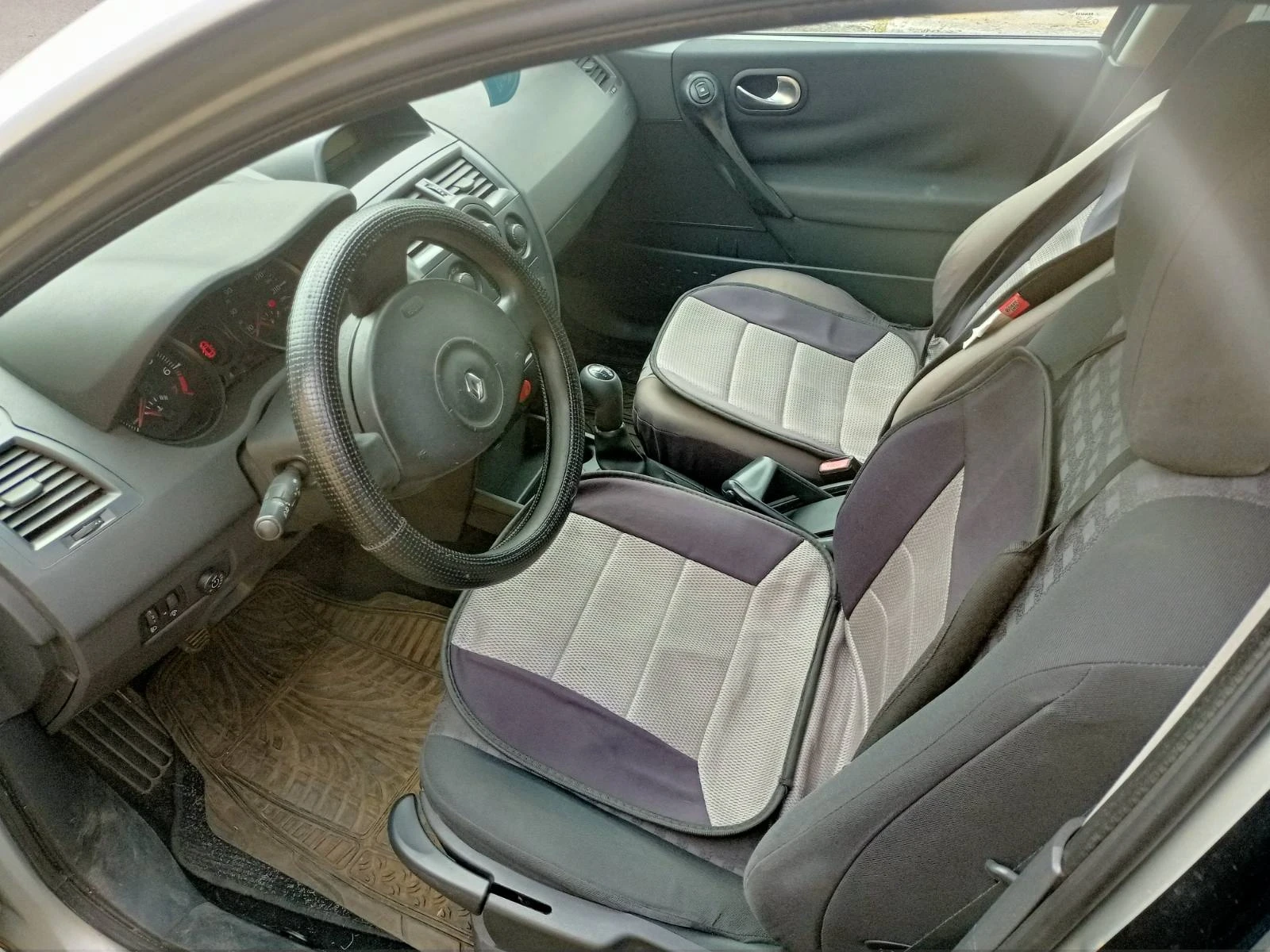 Renault Megane  - изображение 9