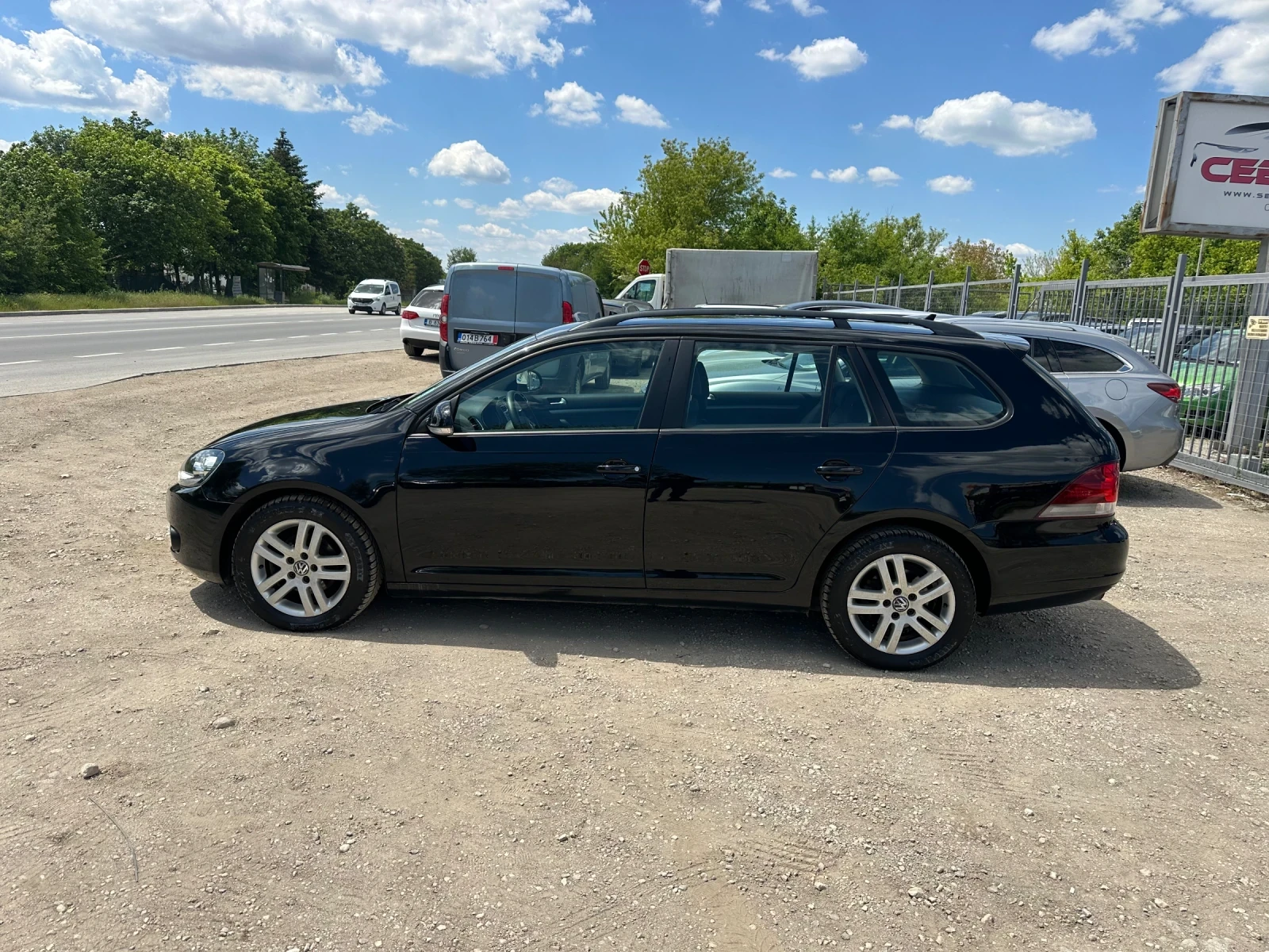 VW Golf 1.6tdi! Navigation! EU5!  - изображение 4