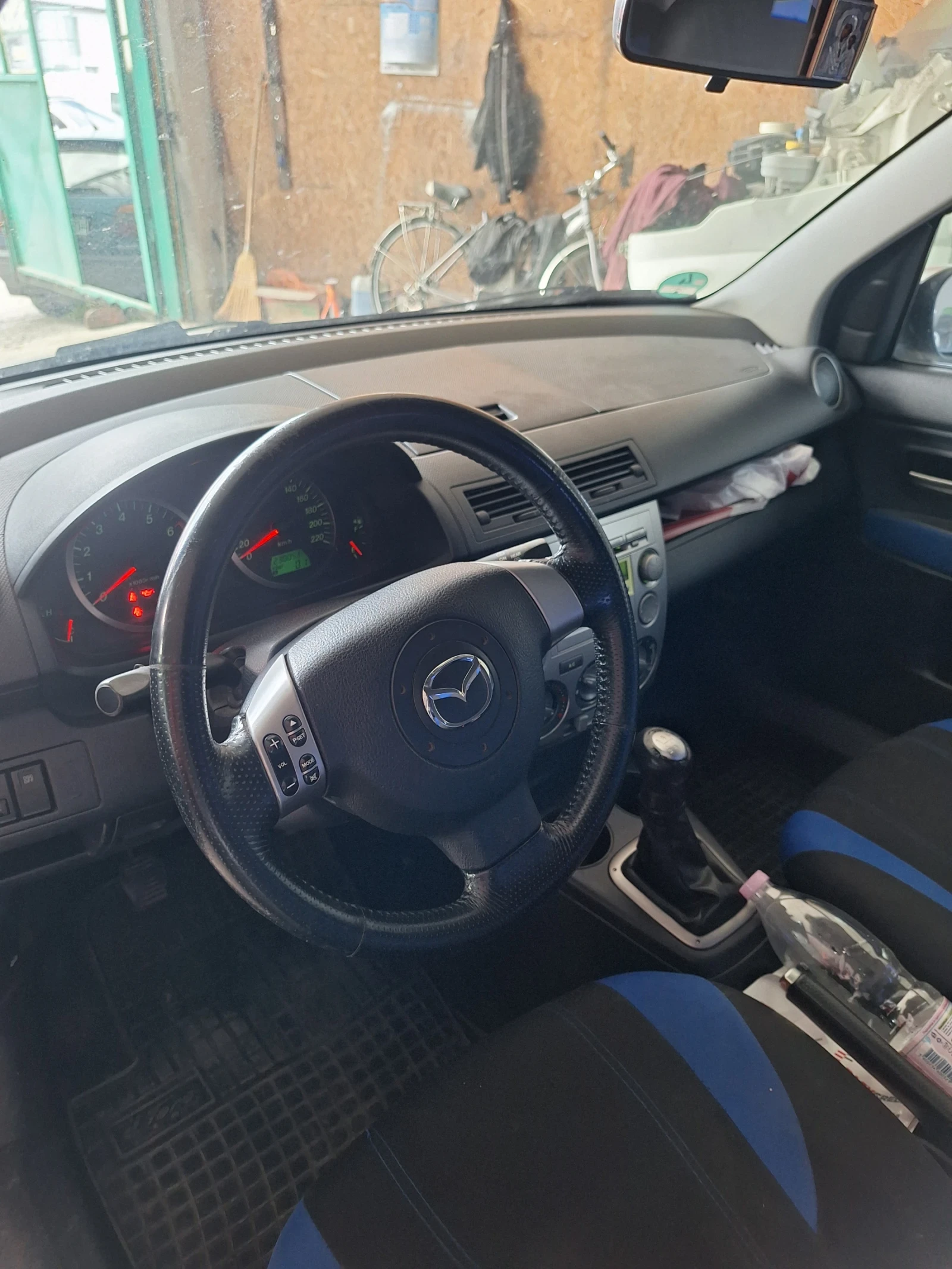 Mazda 2  - изображение 8