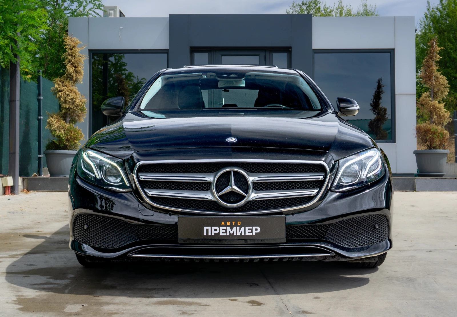 Mercedes-Benz E 220 220CDI - 9G 6МГАРАНЦИЯ-РЕАЛНИ КМ!ТОП СЪСТОЯНИЕ! - изображение 2