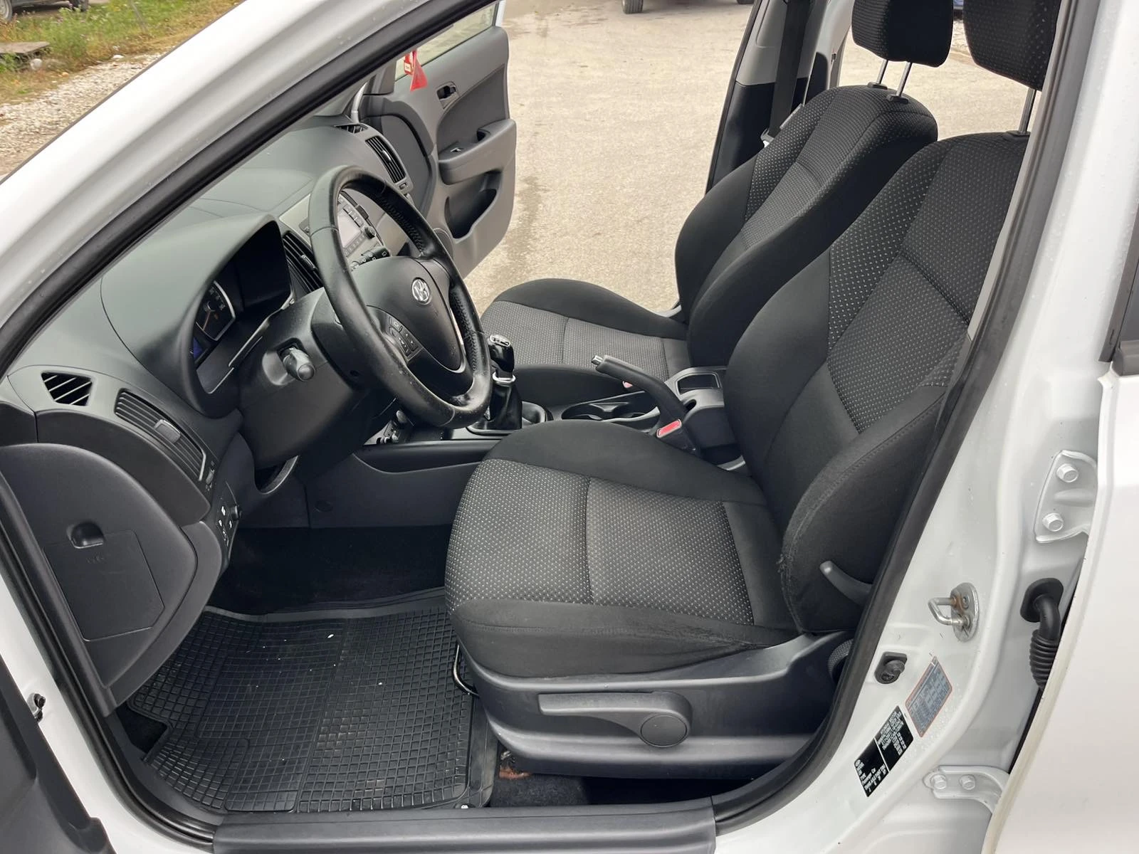 Hyundai I30 1.4I 105  EURO 4   | Mobile.bg   7