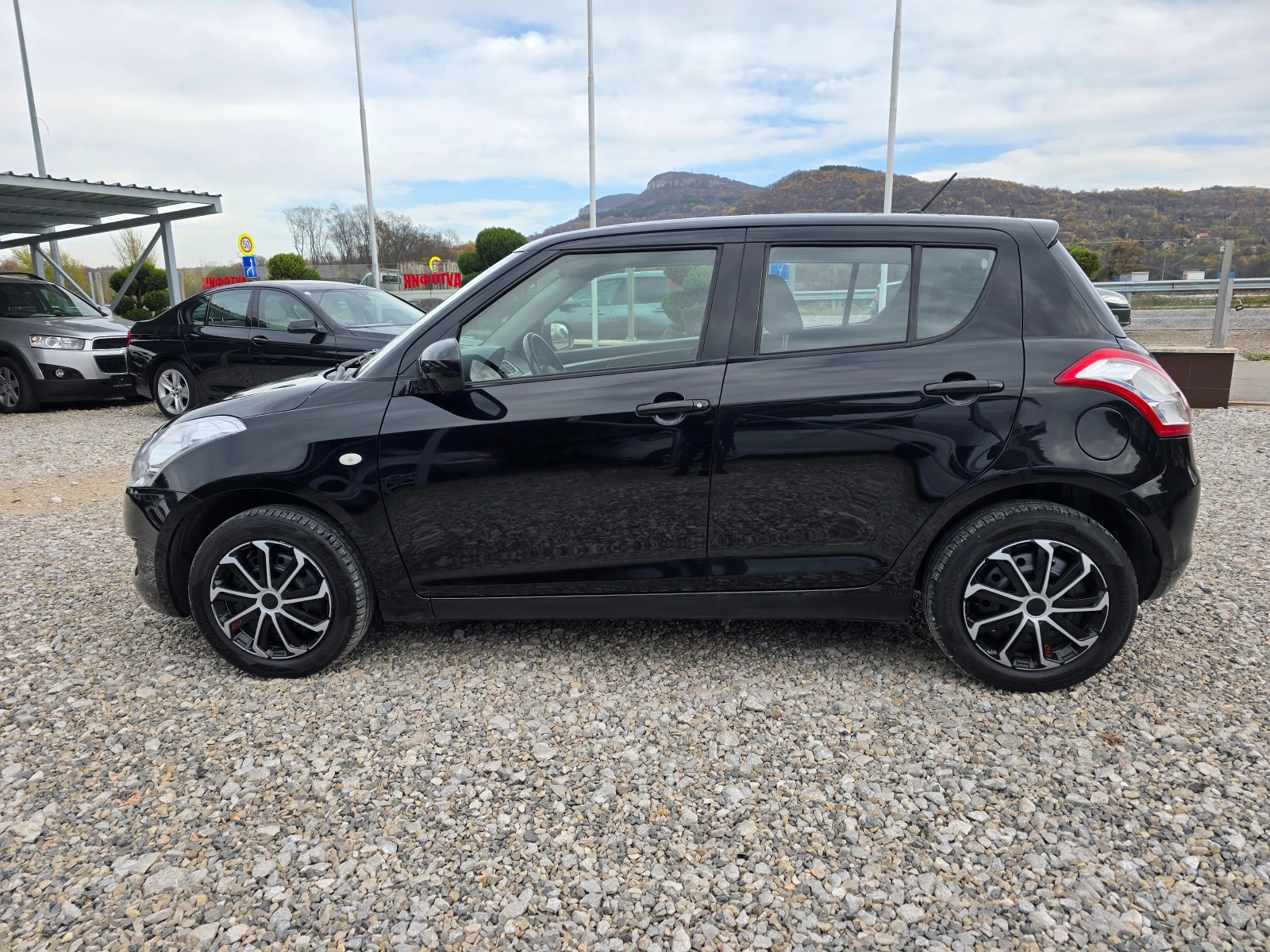 Suzuki Swift 1.2 БЕНЗИН !4x4 ! КЛИМАТИК - изображение 2