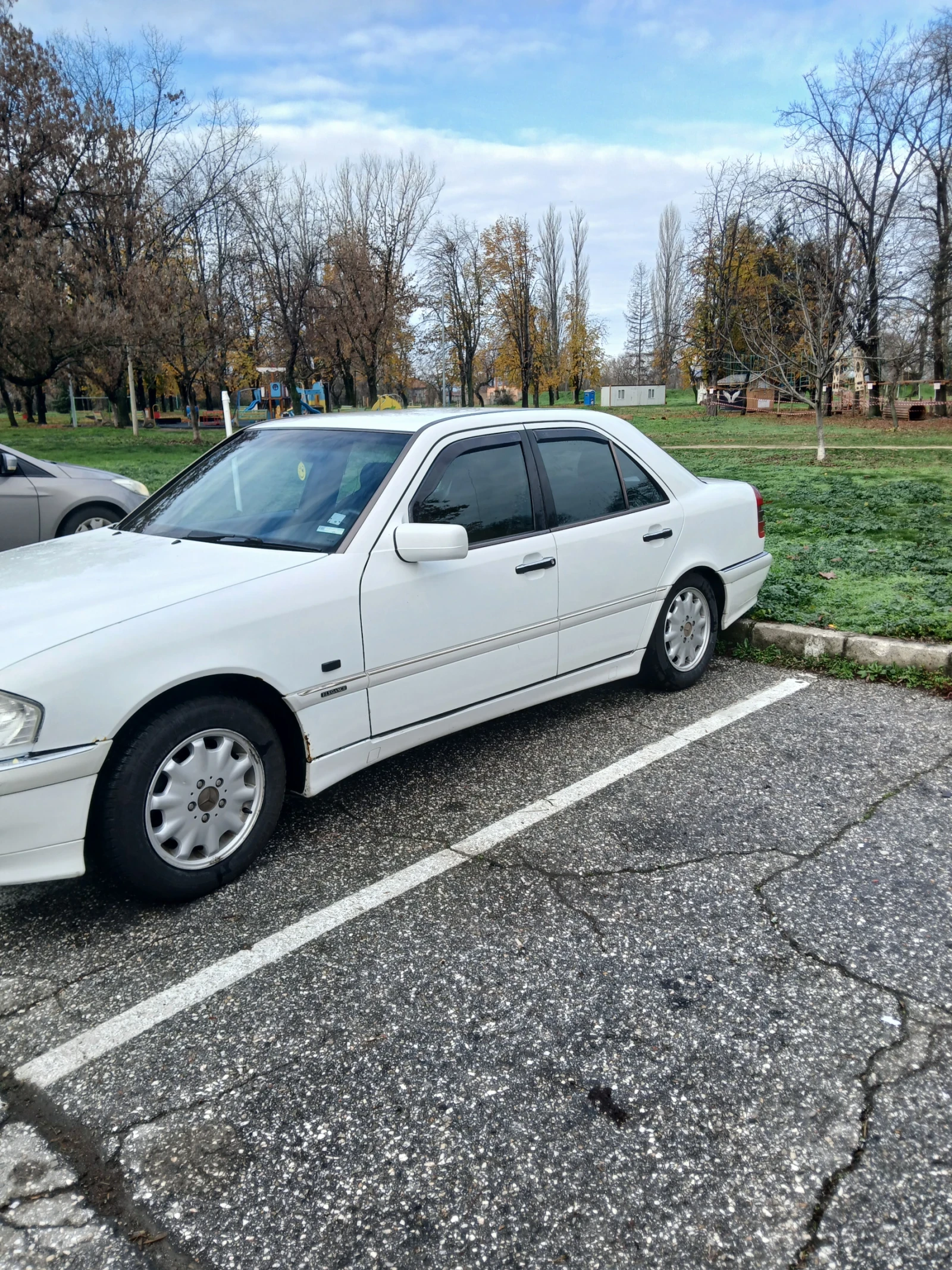 Mercedes-Benz C 250 2500    | Mobile.bg   3