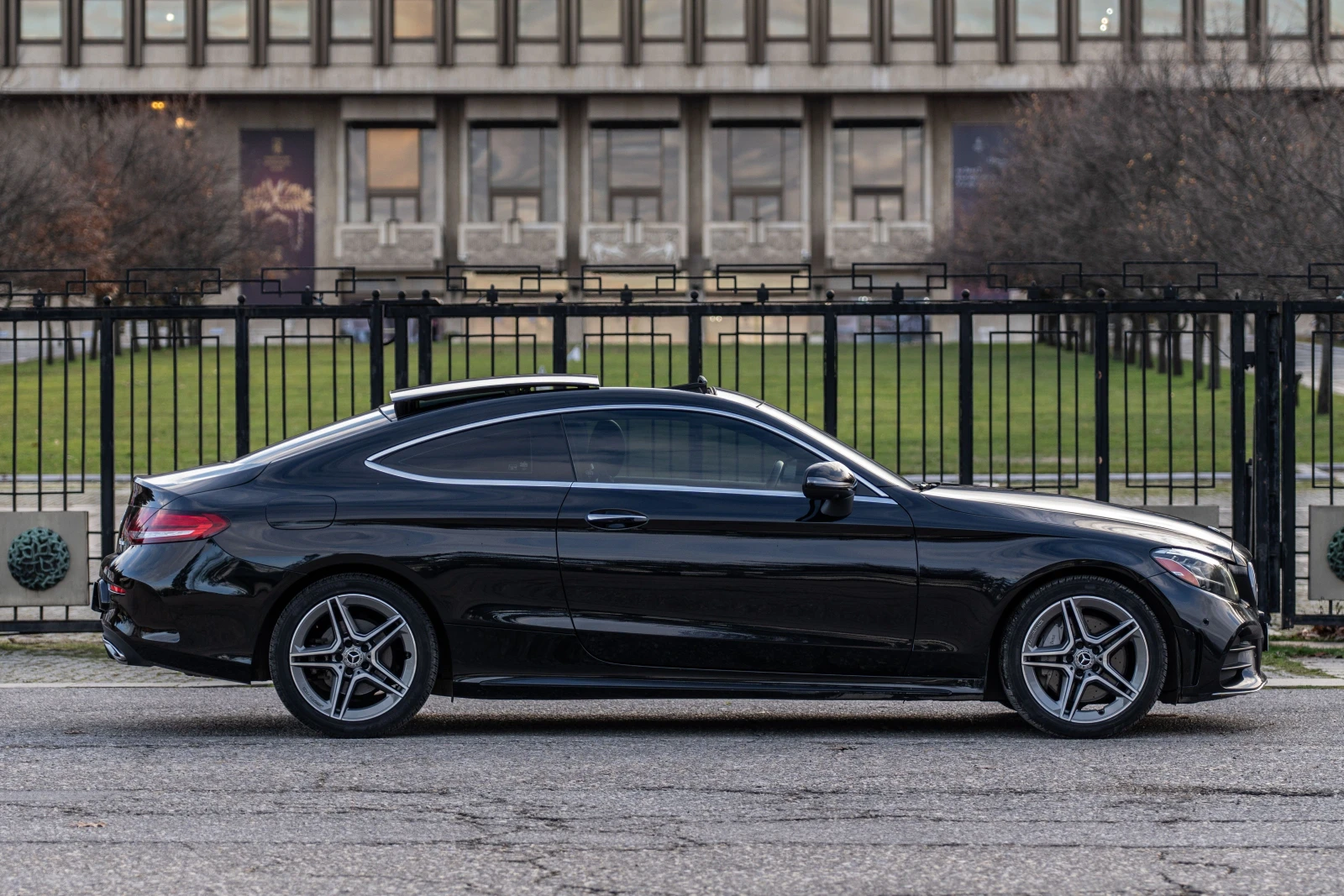 Mercedes-Benz C 300 AMG Line/4Matic/Full Led/360Cam/Burmester/91000km - изображение 4