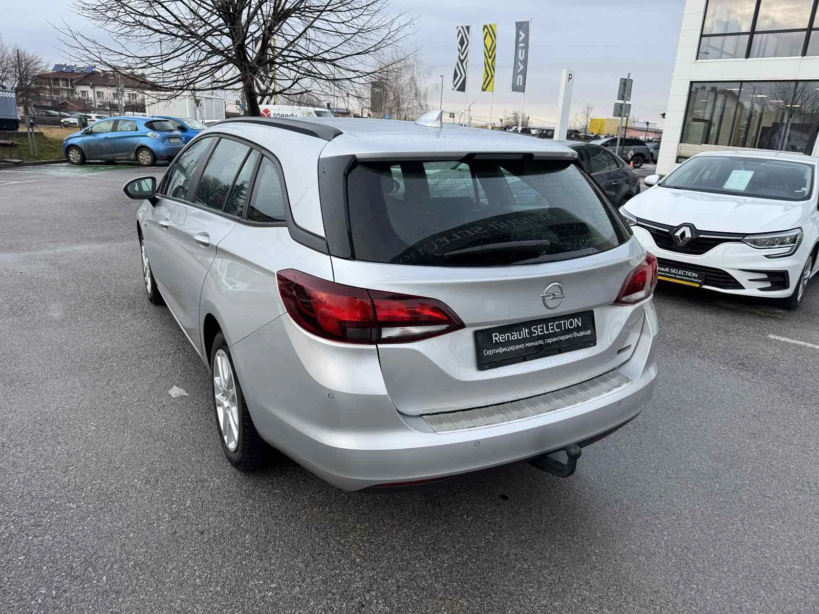 Opel Astra 1.6CDTI - изображение 4