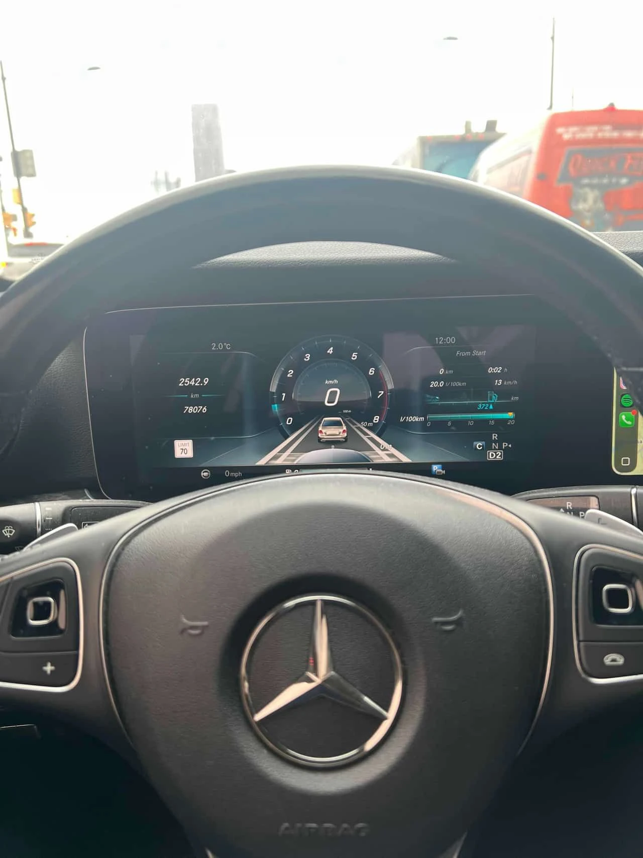 Mercedes-Benz E 300 * DISTRONIC* ОБДУХВАНЕ* АМБИЕНТНО* BURMESTER*  - изображение 4