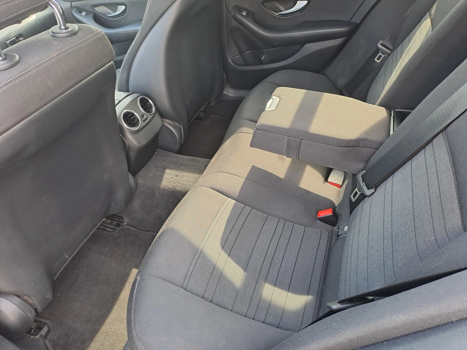 Mercedes-Benz C 180 1.6D Навигация , снимка 7 - Автомобили и джипове - 53708228