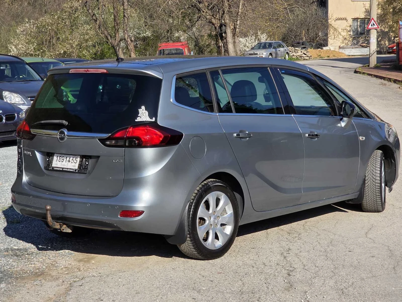 Opel Zafira 2.0CDTi 6+ 1 Климатроник* Подгрев* Панорама, снимка 6 - Автомобили и джипове - 54156993