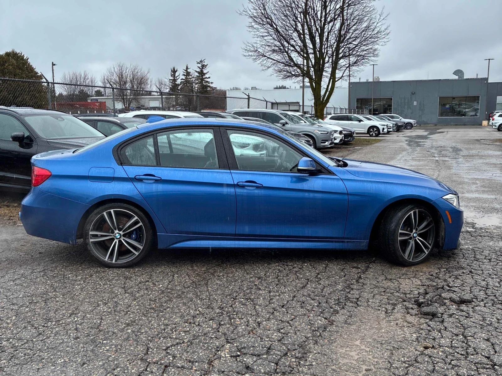 BMW 335 ПОДГРЕВ * ПАНОРАМА * CAR FAX * АВТО КРЕДИТ * , снимка 3 - Автомобили и джипове - 54162149