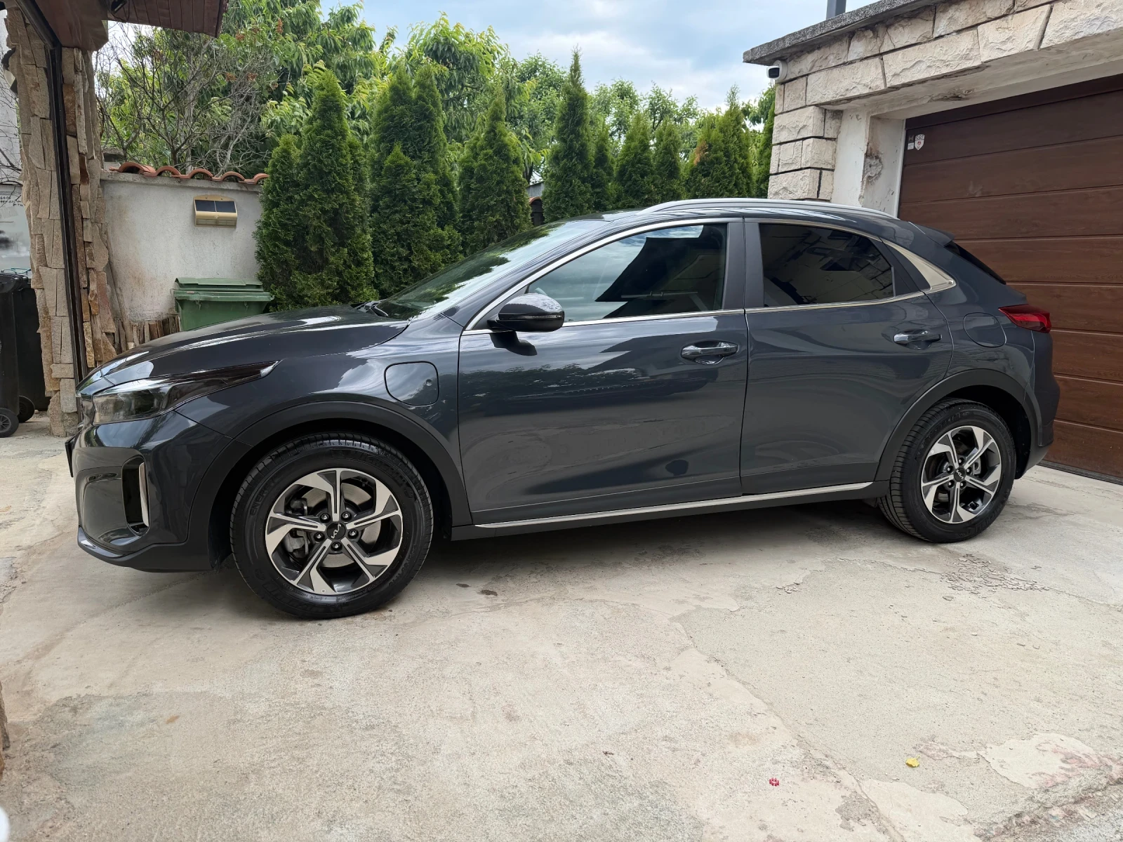 Kia XCeed 12800km, снимка 3 - Автомобили и джипове - 54725564