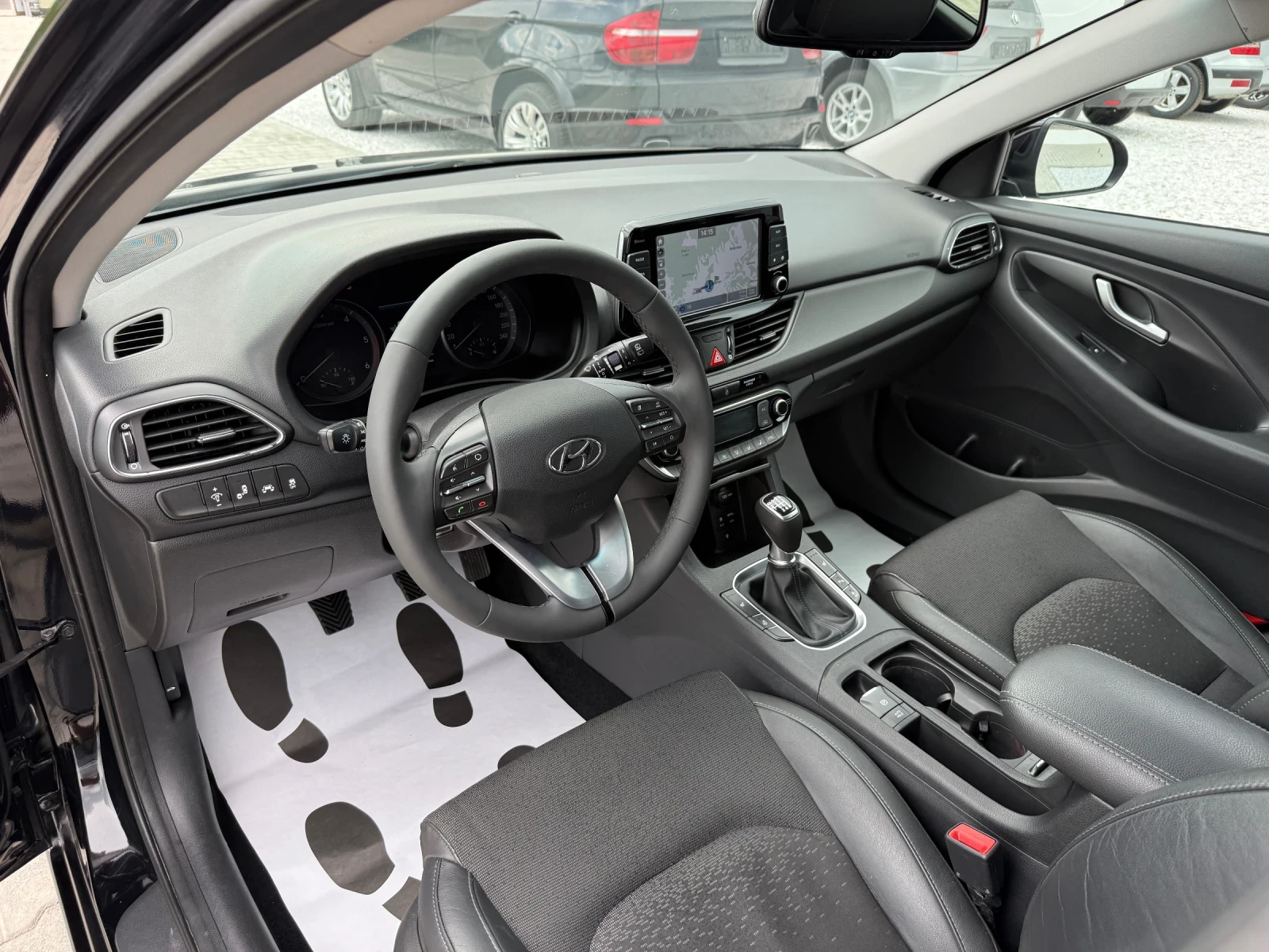 Hyundai I30 1.6CRDI PANORAMA CAMERI, снимка 9 - Автомобили и джипове - 54875526