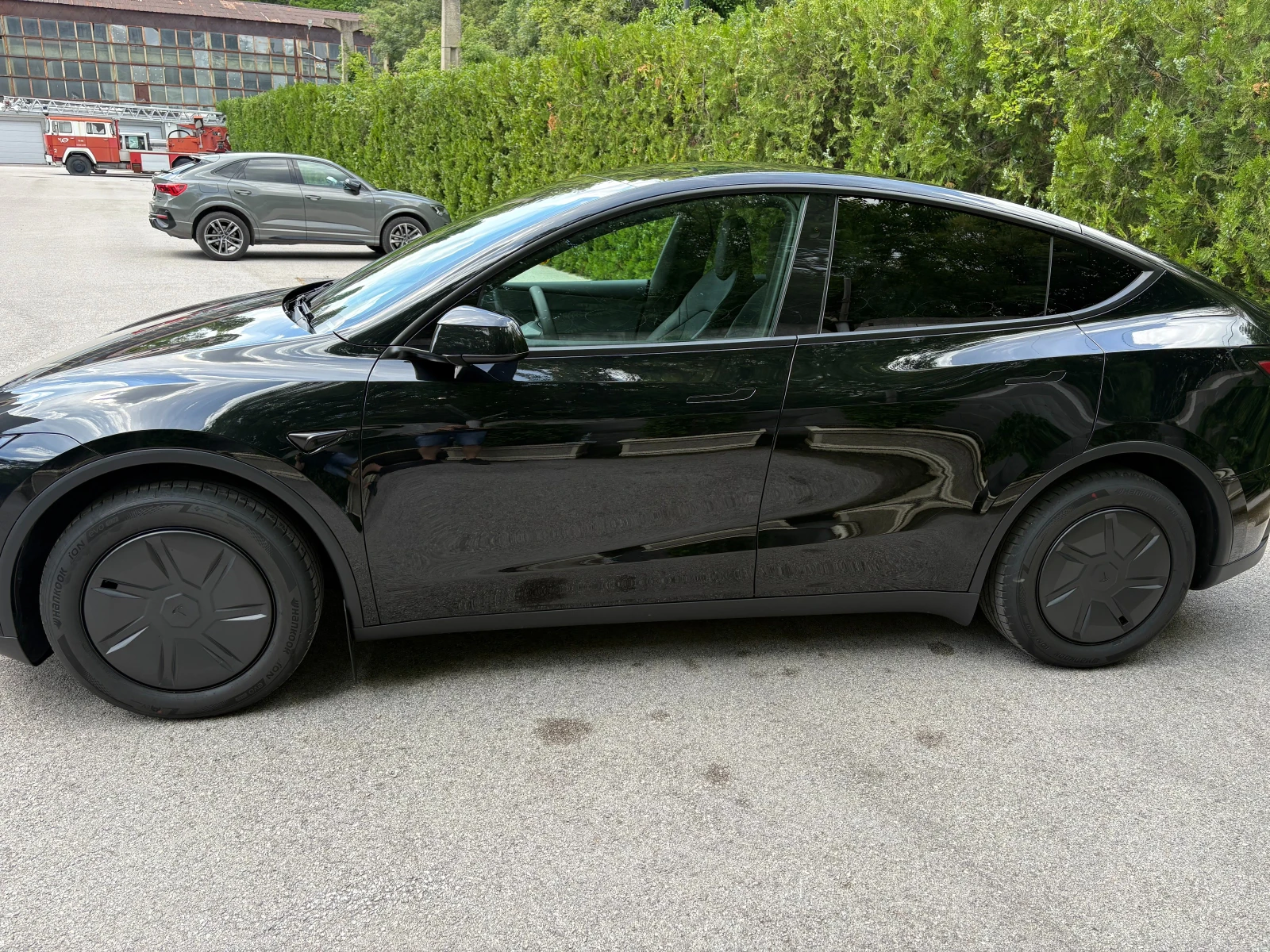 Tesla Model Y Standart 60kw , снимка 7 - Автомобили и джипове - 55105554