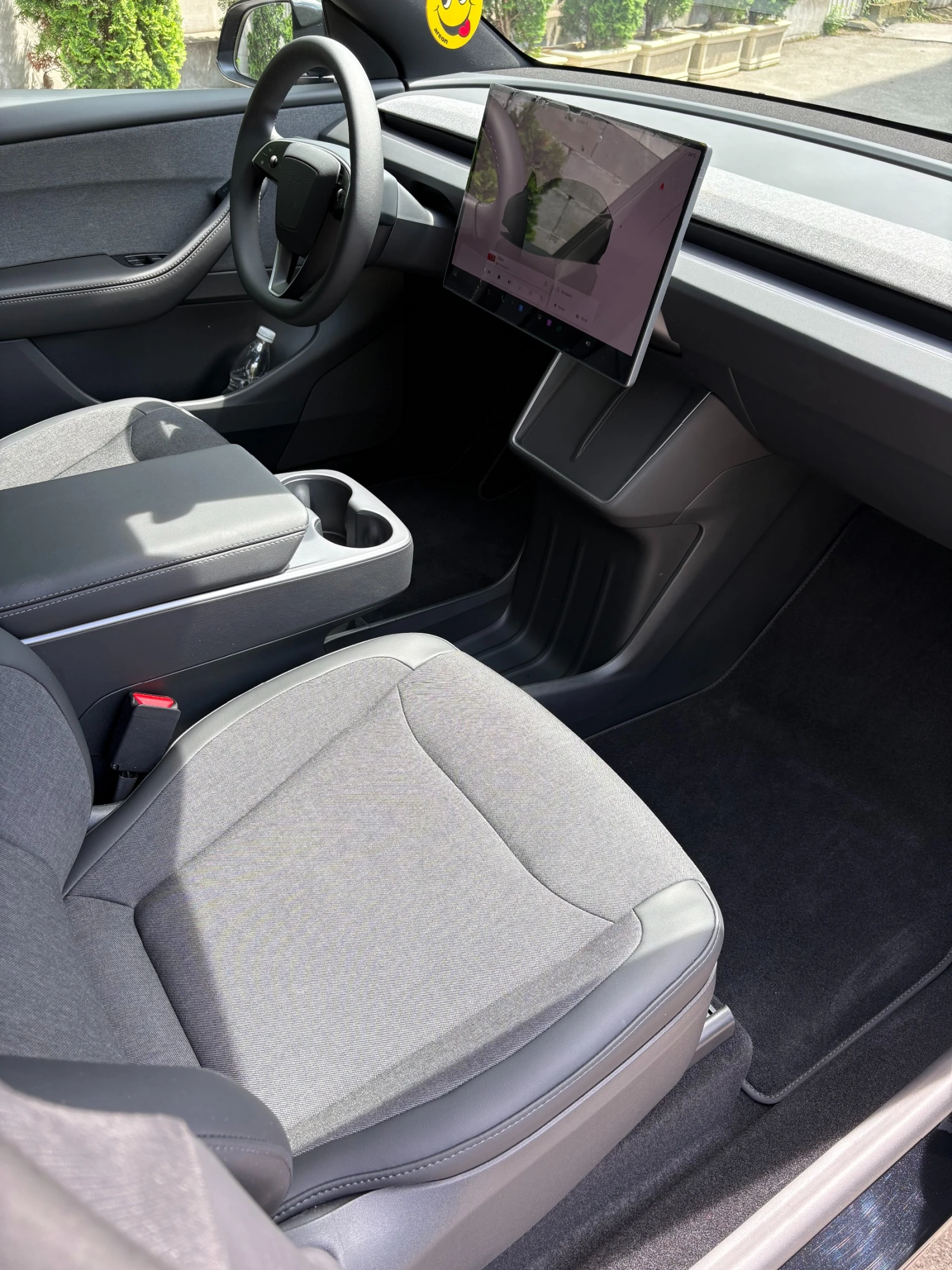 Tesla Model Y Standart 60kw , снимка 11 - Автомобили и джипове - 55105554
