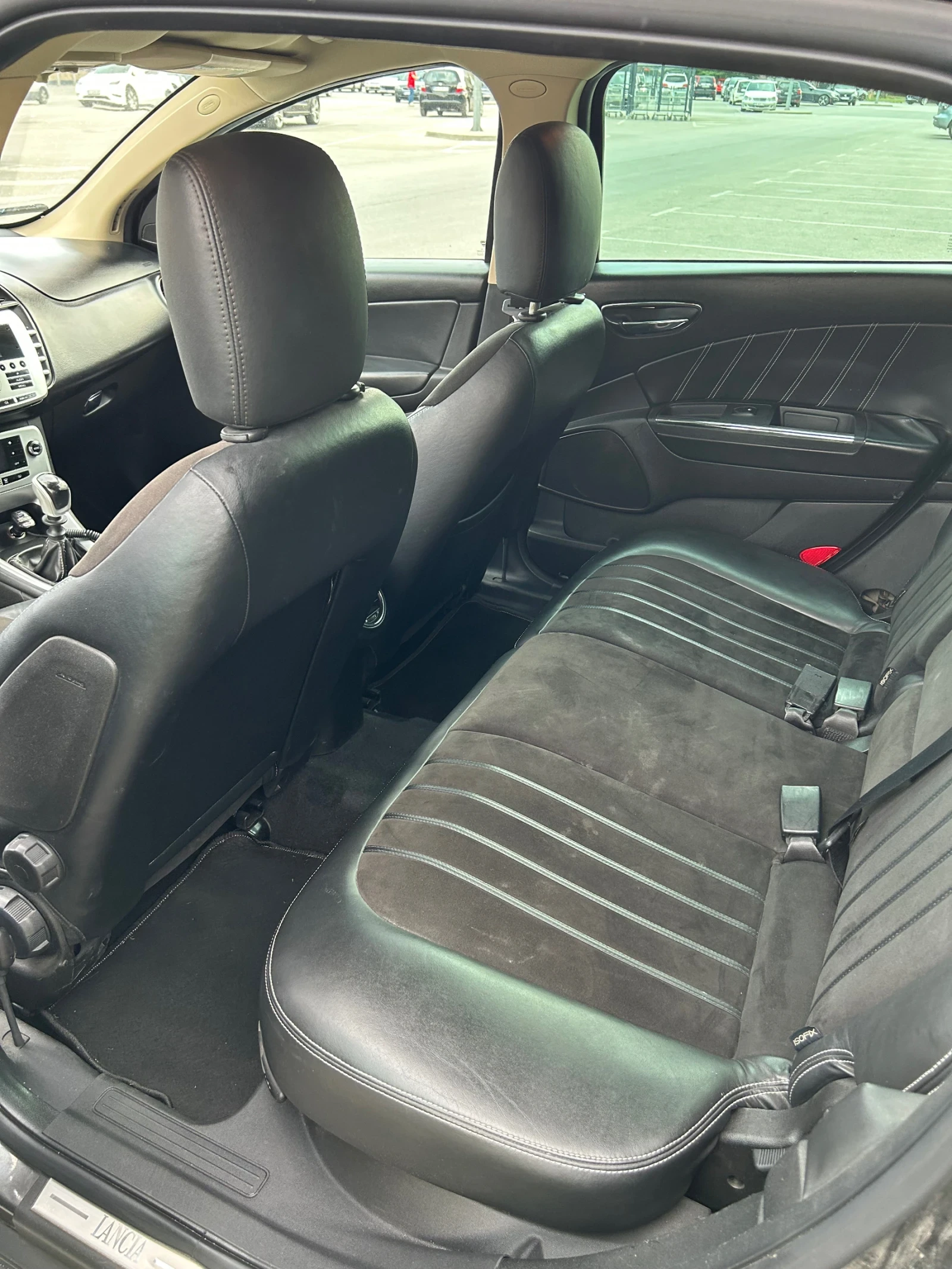 Lancia Delta 1.4 T-Jet, снимка 13 - Автомобили и джипове - 55315961