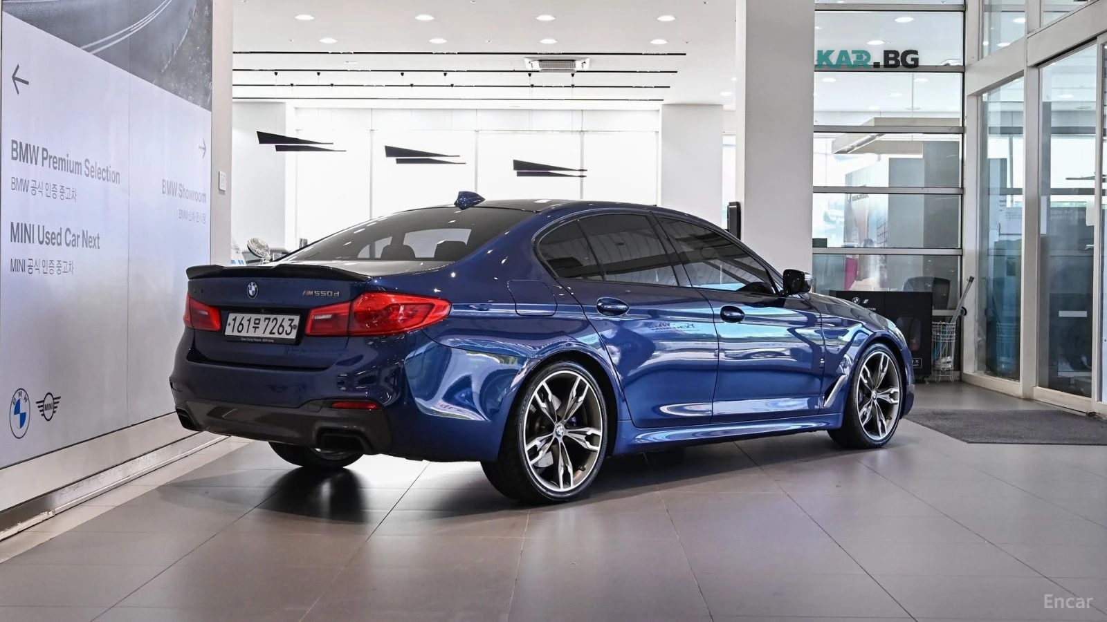 BMW 550 M550d xDrive* HUD* 360* ОБДУХВ* НАВИ* ПАНО, снимка 2 - Автомобили и джипове - 56047847