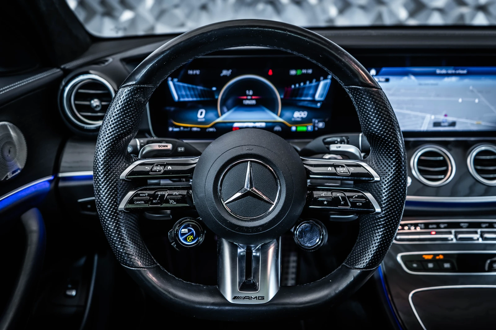 Mercedes-Benz E 53 AMG T 4М+ Печка Burmester AIR, снимка 10 - Автомобили и джипове - 56067766